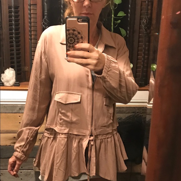 Lightweight Spring Ruffle Jacket 100%Rayon - Picture 3 of 6